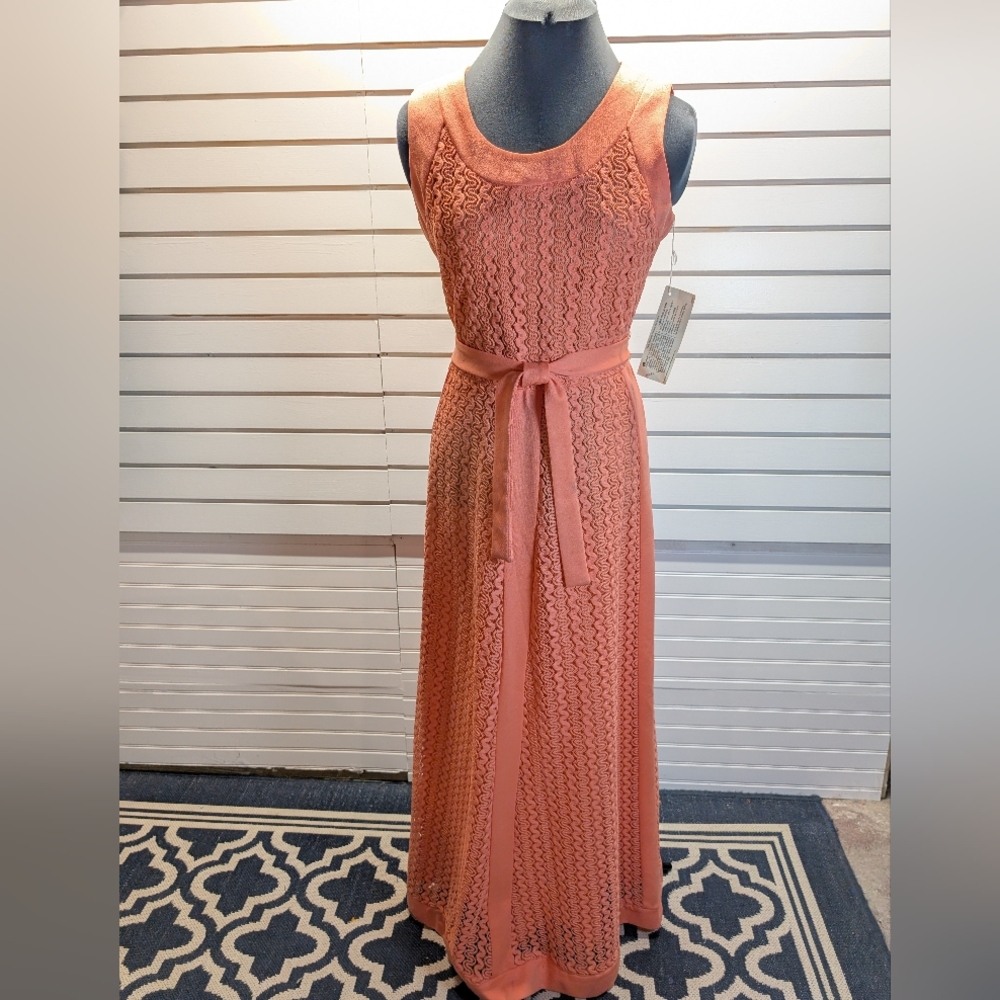 Vintage Coral Maxi Dress with Knit Texture and Waist Tie